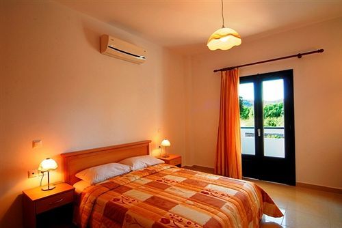 Fotini Apartments Палекастрон Экстерьер фото