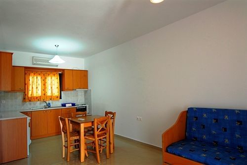 Fotini Apartments Палекастрон Экстерьер фото